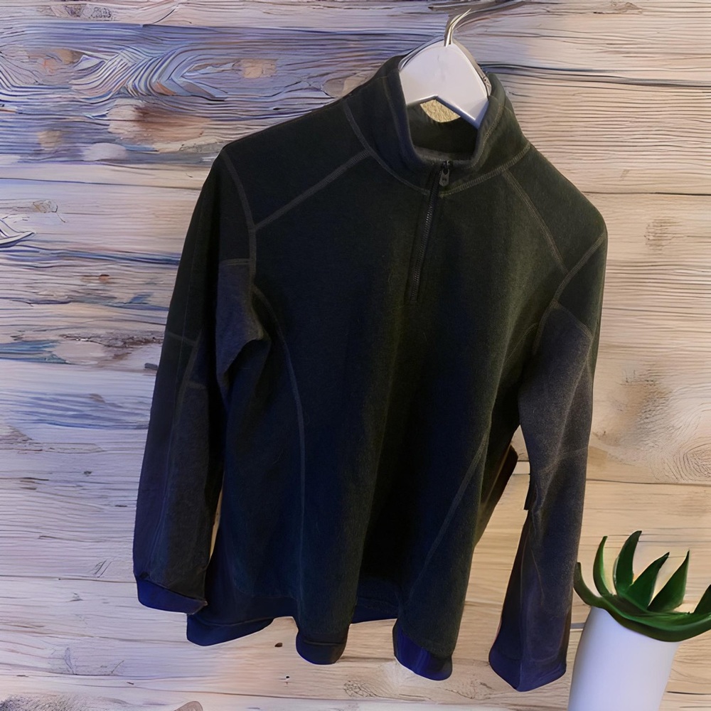 Kuhl quarter zip pull over boys size large